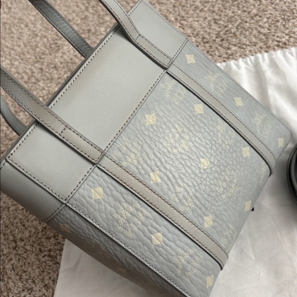 MCM mini shopper - Picture 4 of 16